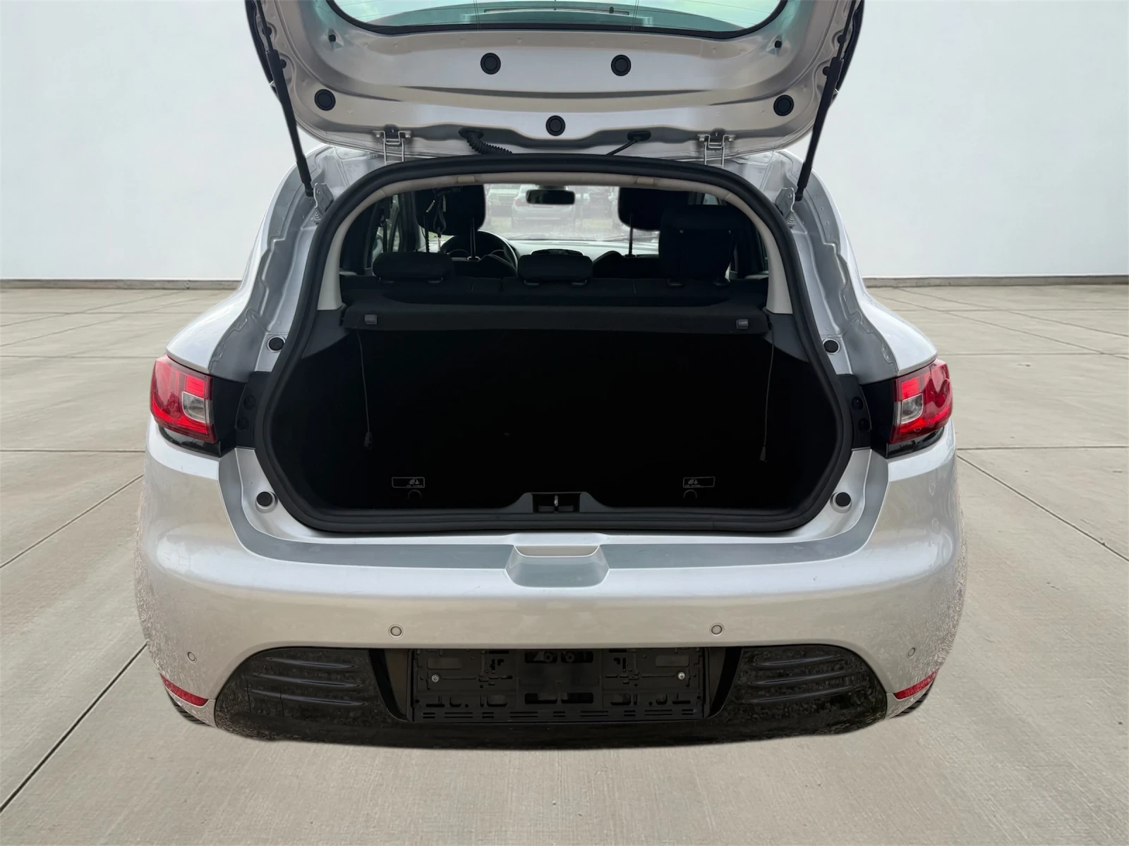 Renault Clio 1.2/118ps/LIMITED/6gears/Euro6, снимка 15 - Автомобили и джипове - 53875579