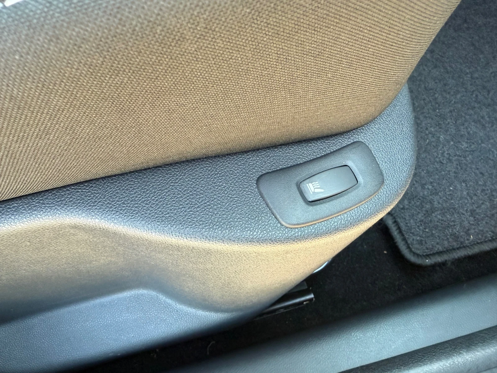 Renault Clio 1.2/118ps/LIMITED/6gears/Euro6, снимка 13 - Автомобили и джипове - 53875579