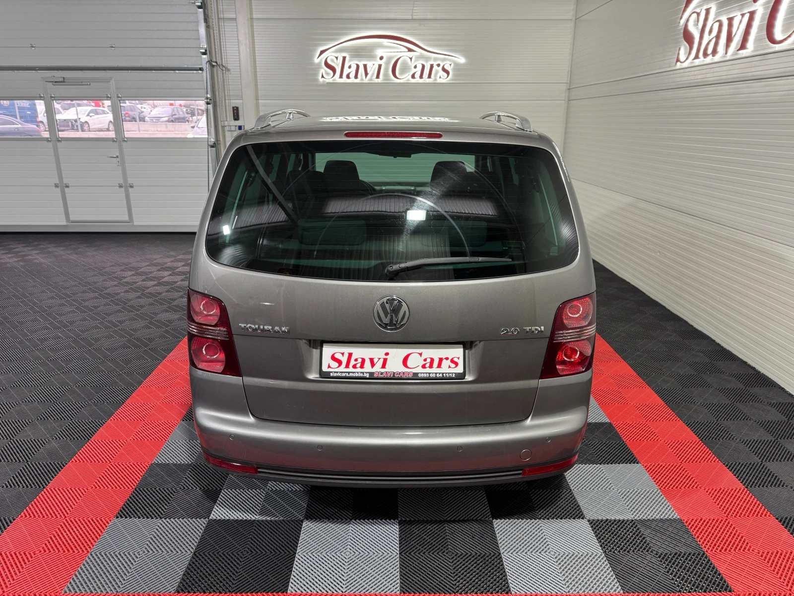 VW Touran 2.0 TDI 140 k.s. - HIGILINE - 7 MESTEN, снимка 5 - Автомобили и джипове - 53914671