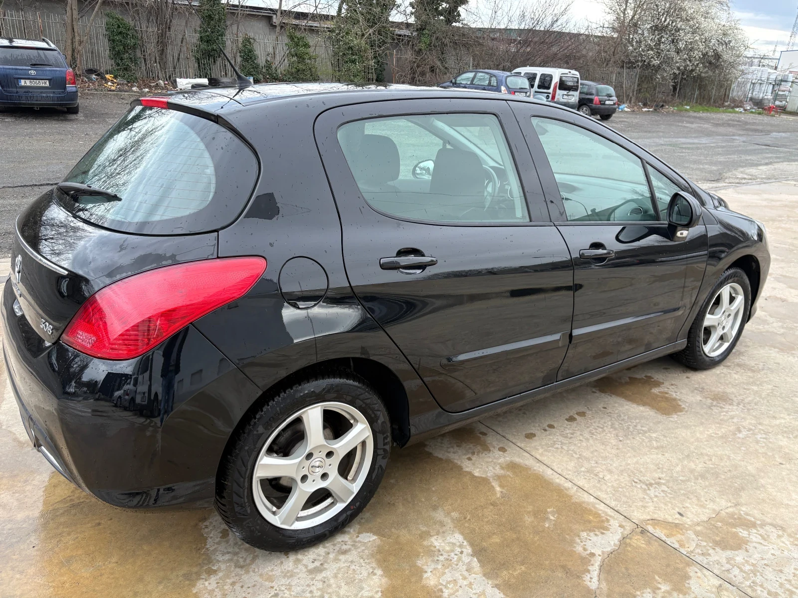 Peugeot 308 1.6 HDI, снимка 5 - Автомобили и джипове - 54008941