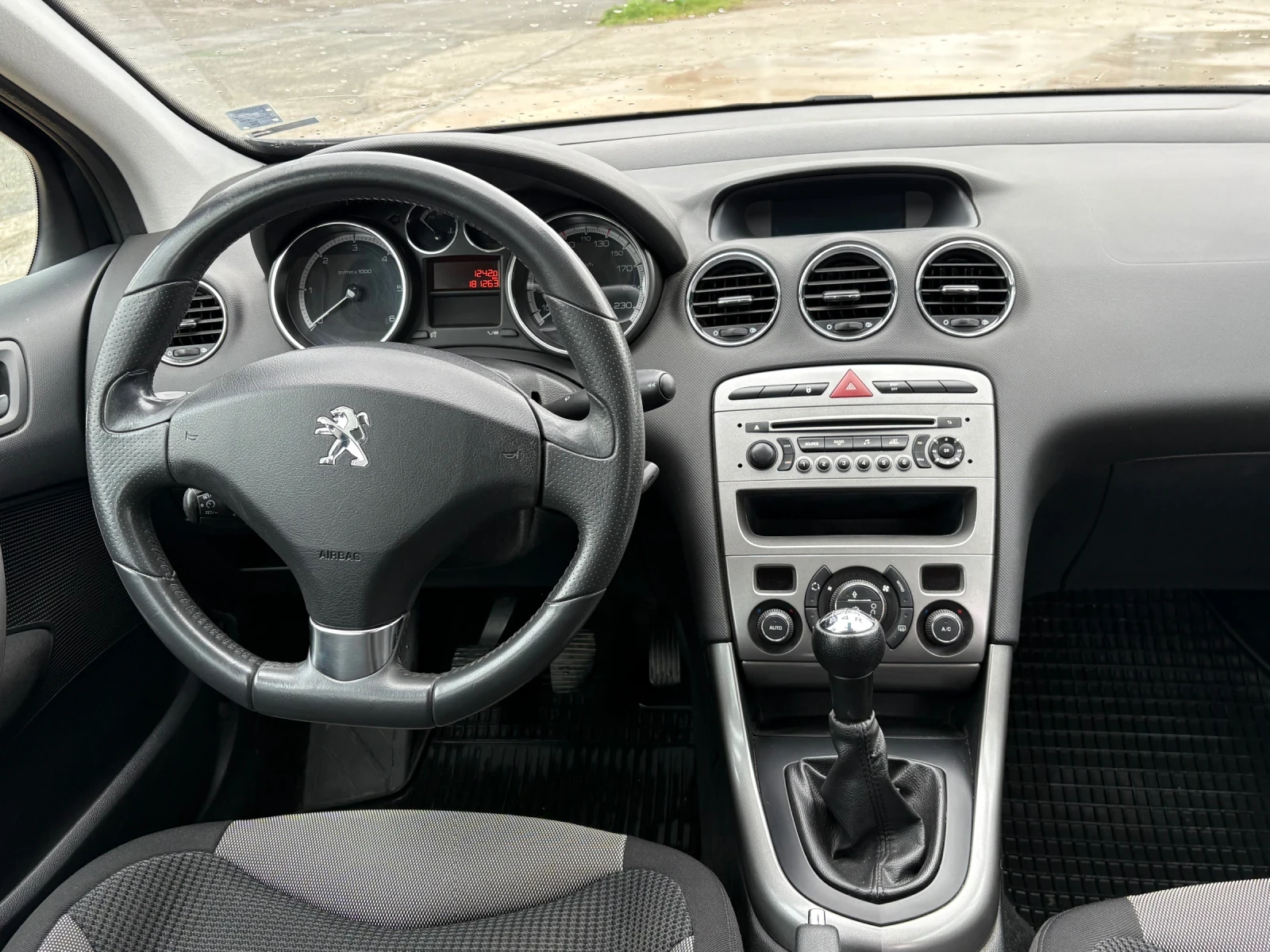Peugeot 308 1.6 HDI, снимка 7 - Автомобили и джипове - 54008941