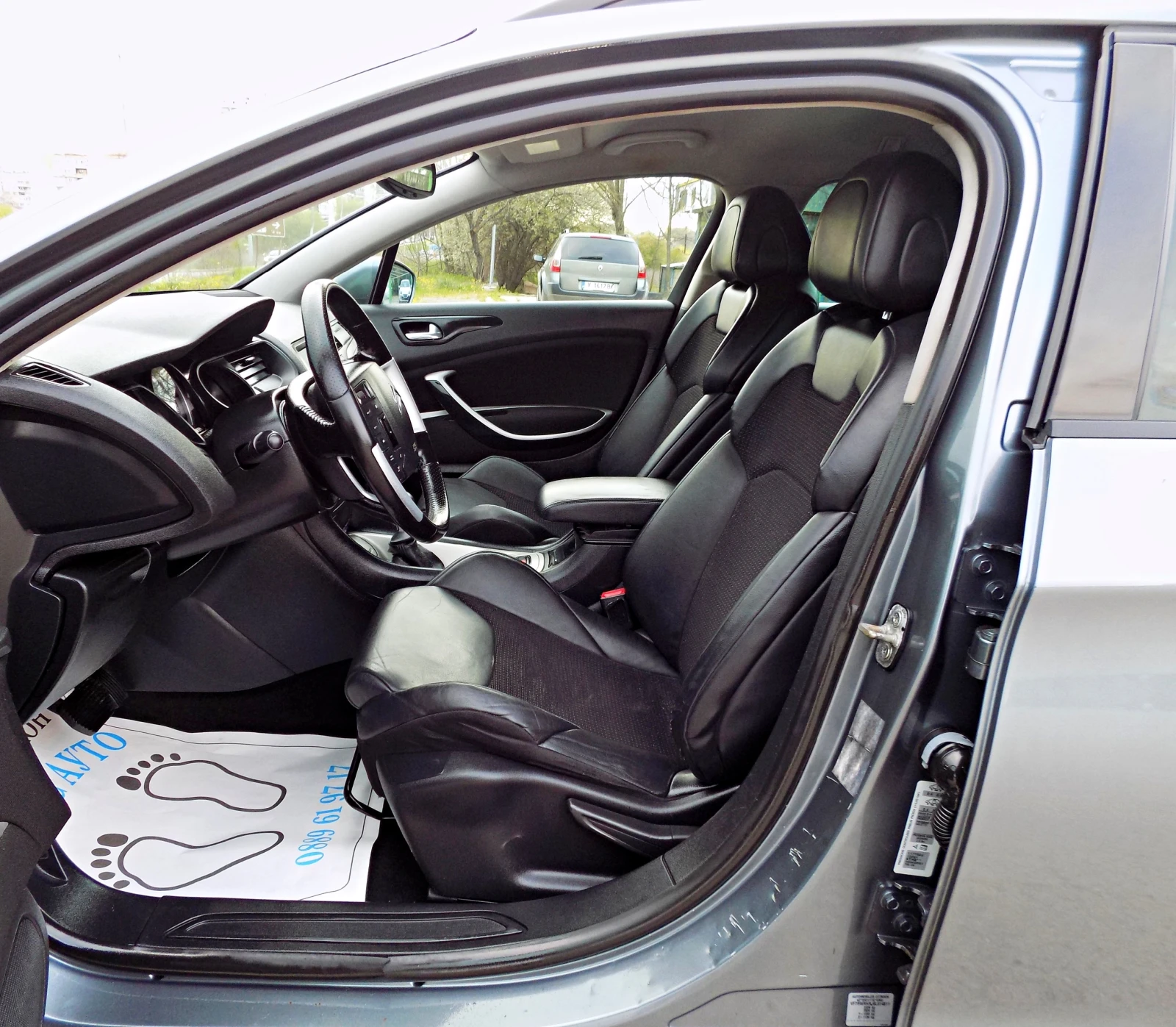 Citroen C5 2.0HDi/AUTOMATIC/КОЖА/XENON, снимка 8 - Автомобили и джипове - 54151545