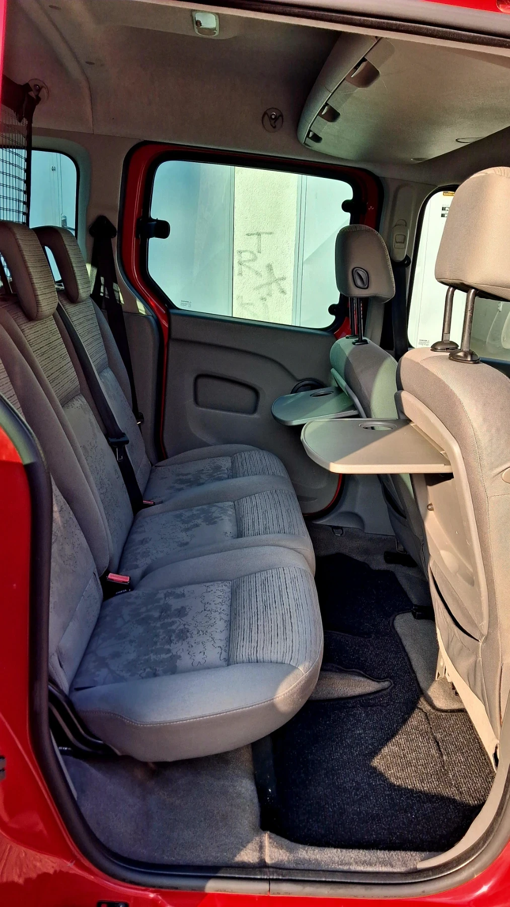 Renault Kangoo 1.5 Dci MAXI , снимка 9 - Автомобили и джипове - 54350393