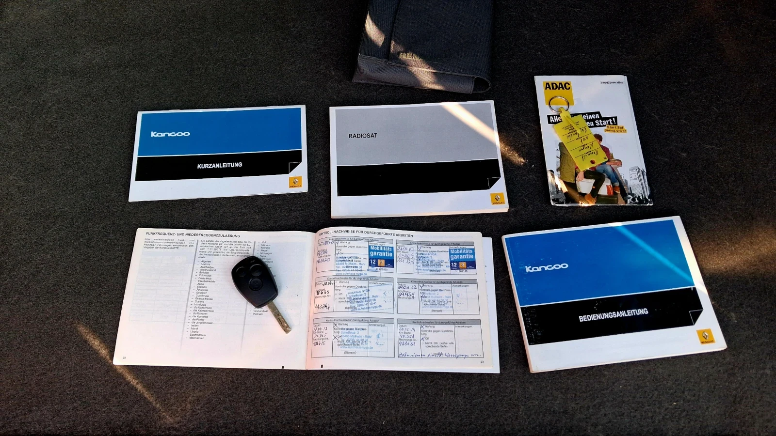 Renault Kangoo 1.5 Dci MAXI , снимка 11 - Автомобили и джипове - 54350393