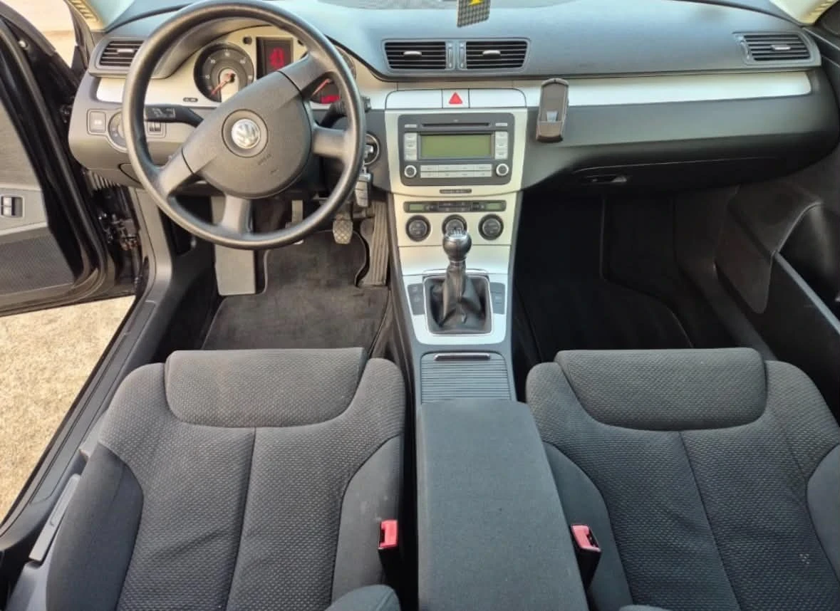 VW Passat 2.0 TDI BMP, снимка 3 - Автомобили и джипове - 54527385