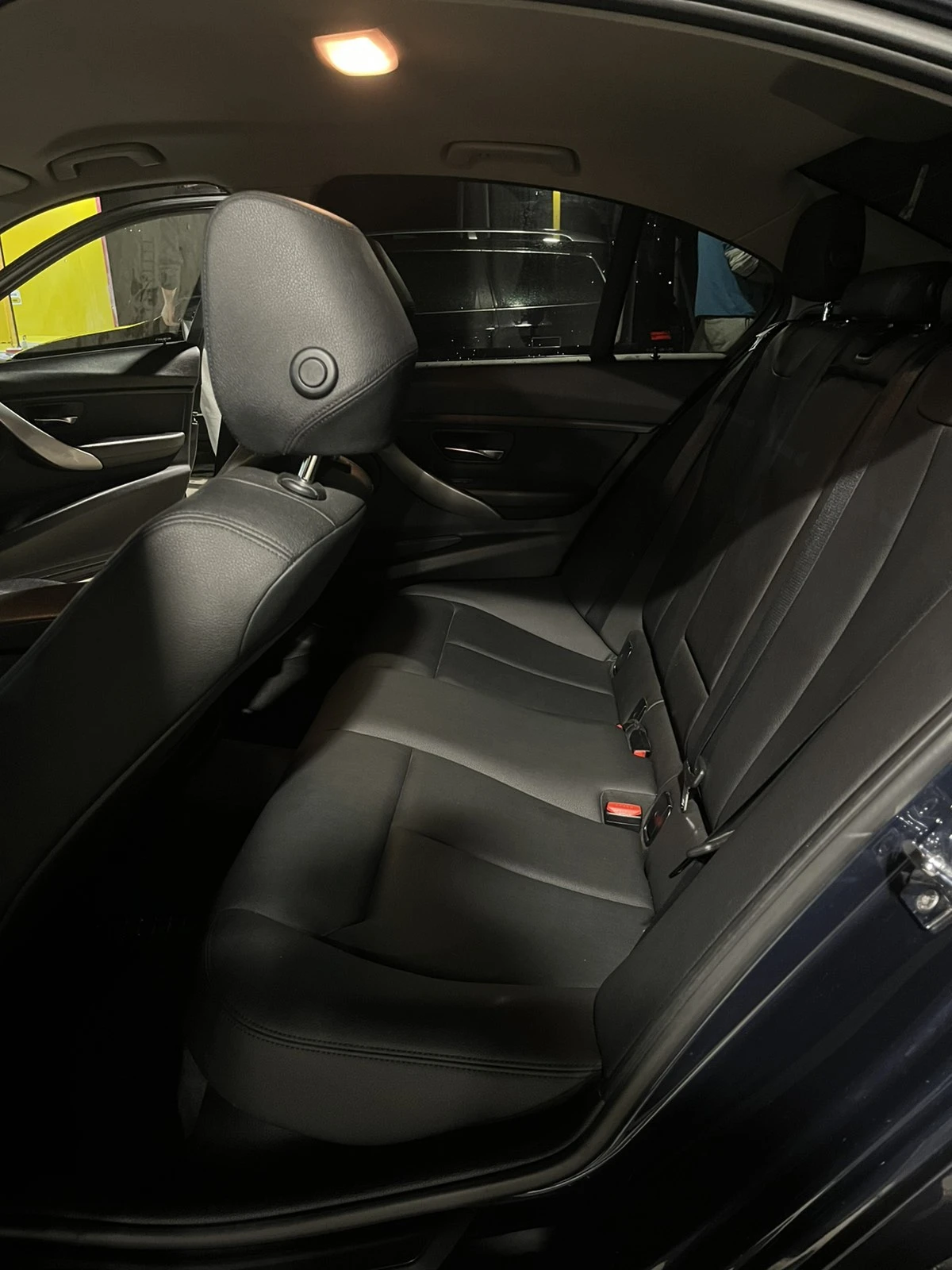 BMW 320 Diesel, снимка 10 - Автомобили и джипове - 54597065