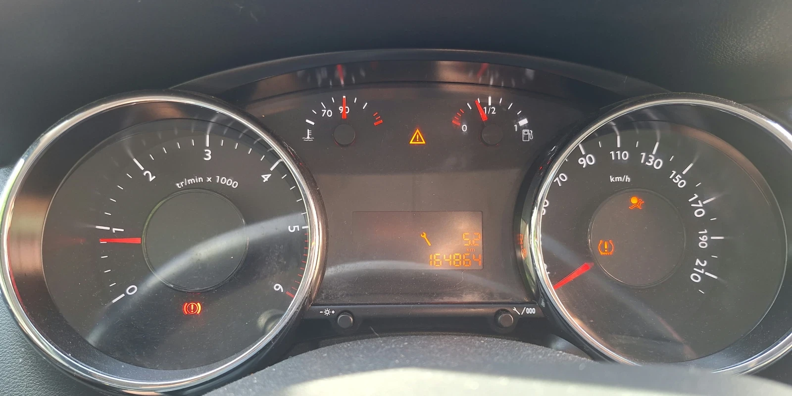 Peugeot 3008 1.6HDI, снимка 7 - Автомобили и джипове - 54982198