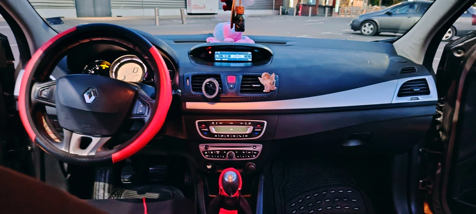 Renault Megane Хечбег, снимка 10 - Автомобили и джипове - 55124066