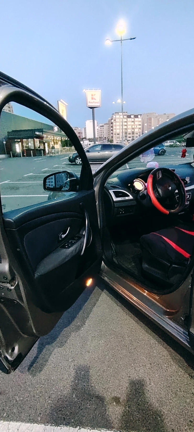 Renault Megane Хечбег, снимка 12 - Автомобили и джипове - 55124066