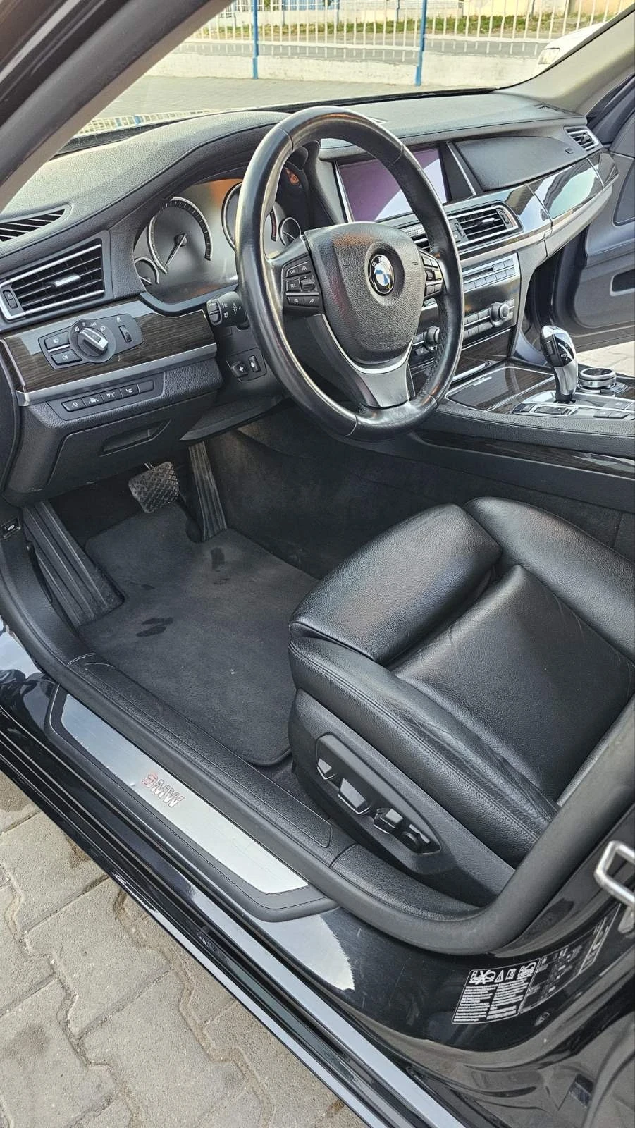 BMW 730 F02 /3.0 Diesel X-Drive /Уникат /сменени вериги, снимка 16 - Автомобили и джипове - 55141509