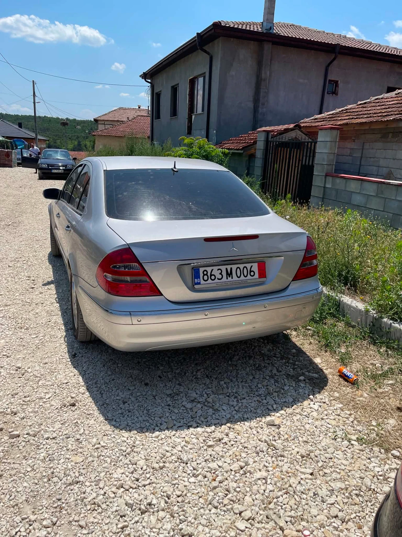 Mercedes-Benz E 220, снимка 8 - Автомобили и джипове - 55332151