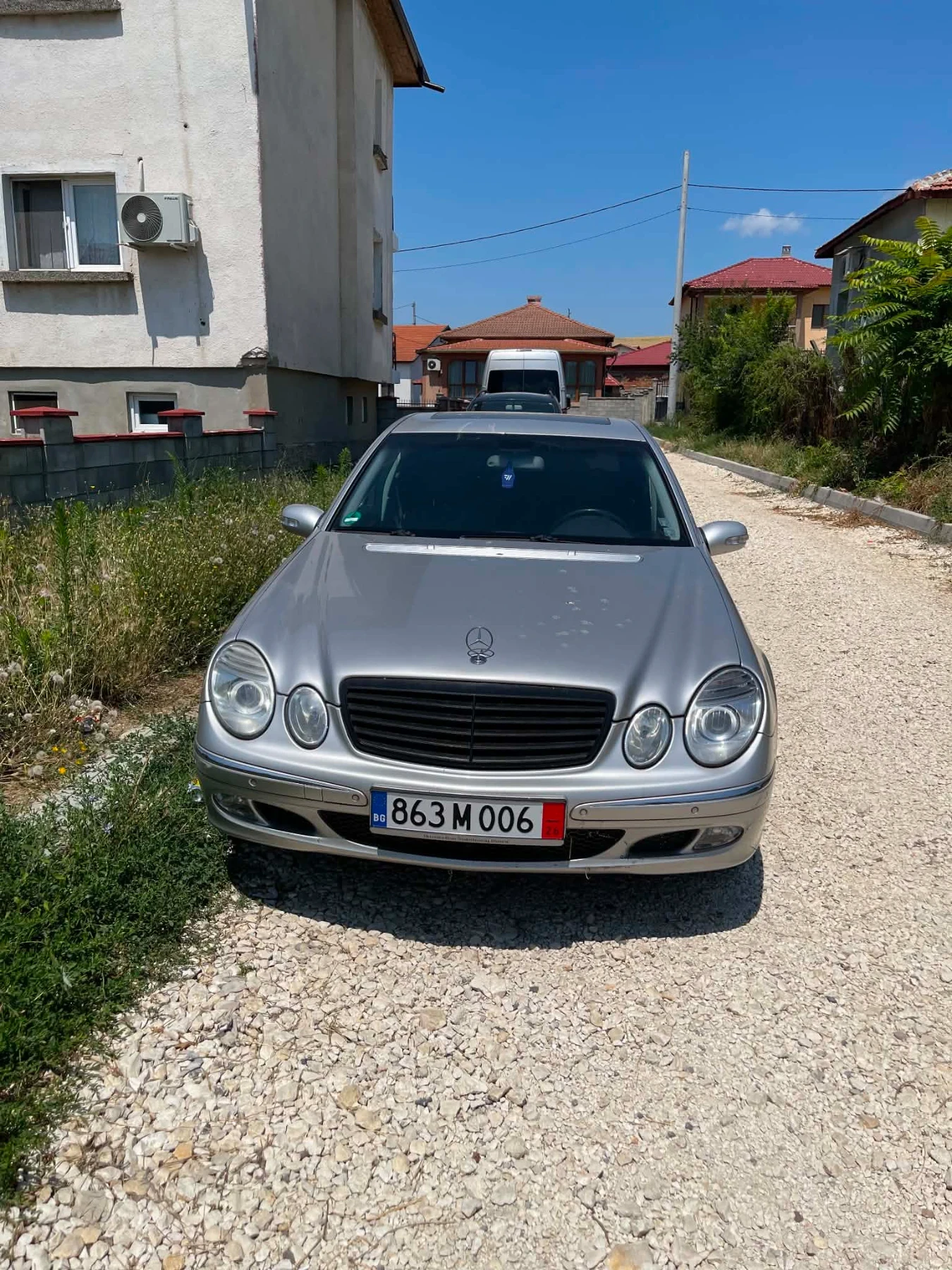 Mercedes-Benz E 220, снимка 7 - Автомобили и джипове - 55332151