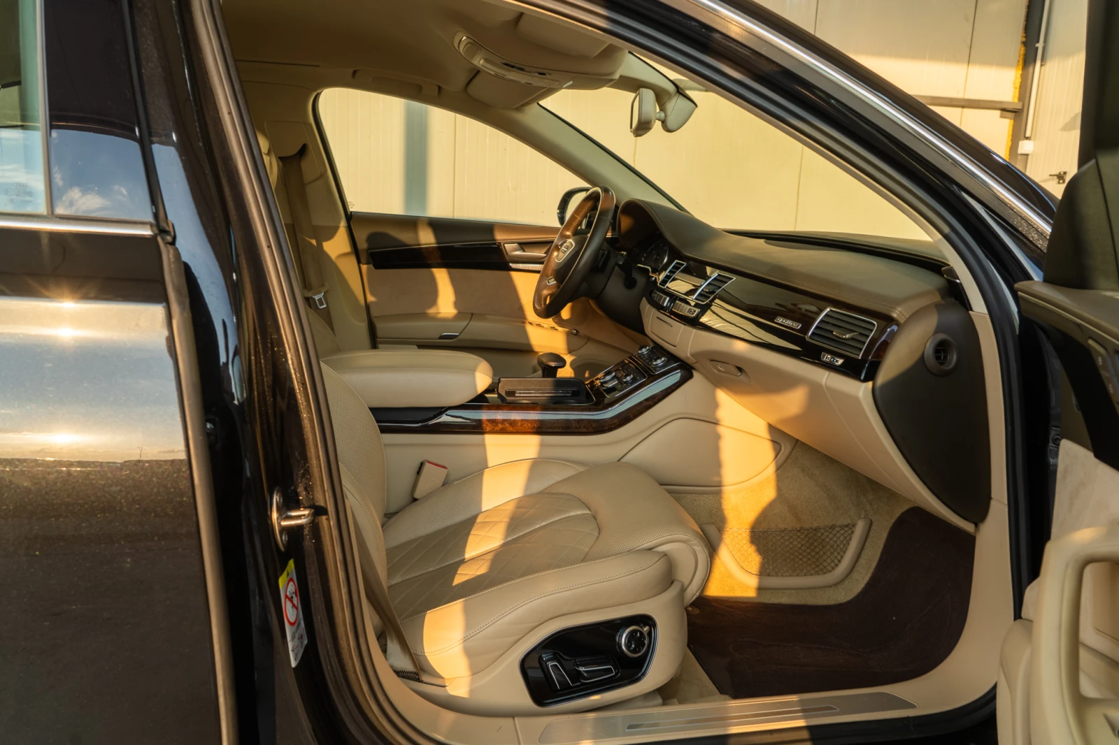 Audi A8 3.0TDI = QUATTRO = ВАКУУМ = ГАРАНЦИЯ = ЛИЗИНГ, снимка 11 - Автомобили и джипове - 55601857