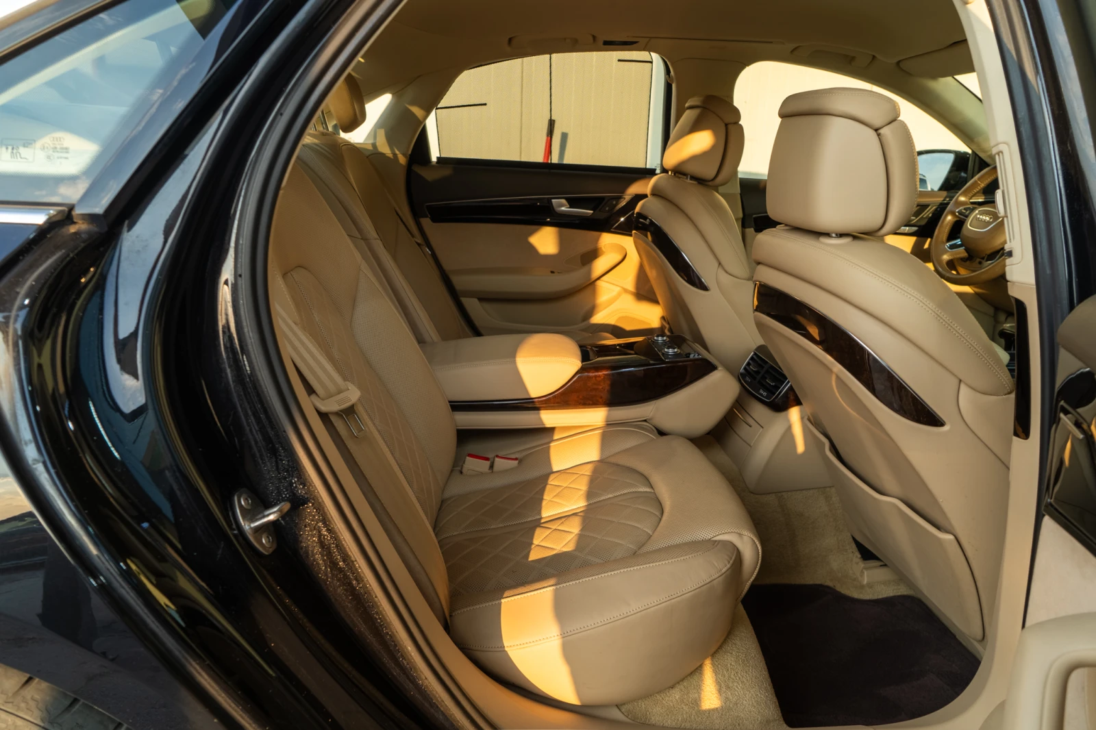 Audi A8 3.0TDI = QUATTRO = ВАКУУМ = ГАРАНЦИЯ = ЛИЗИНГ, снимка 10 - Автомобили и джипове - 55601857