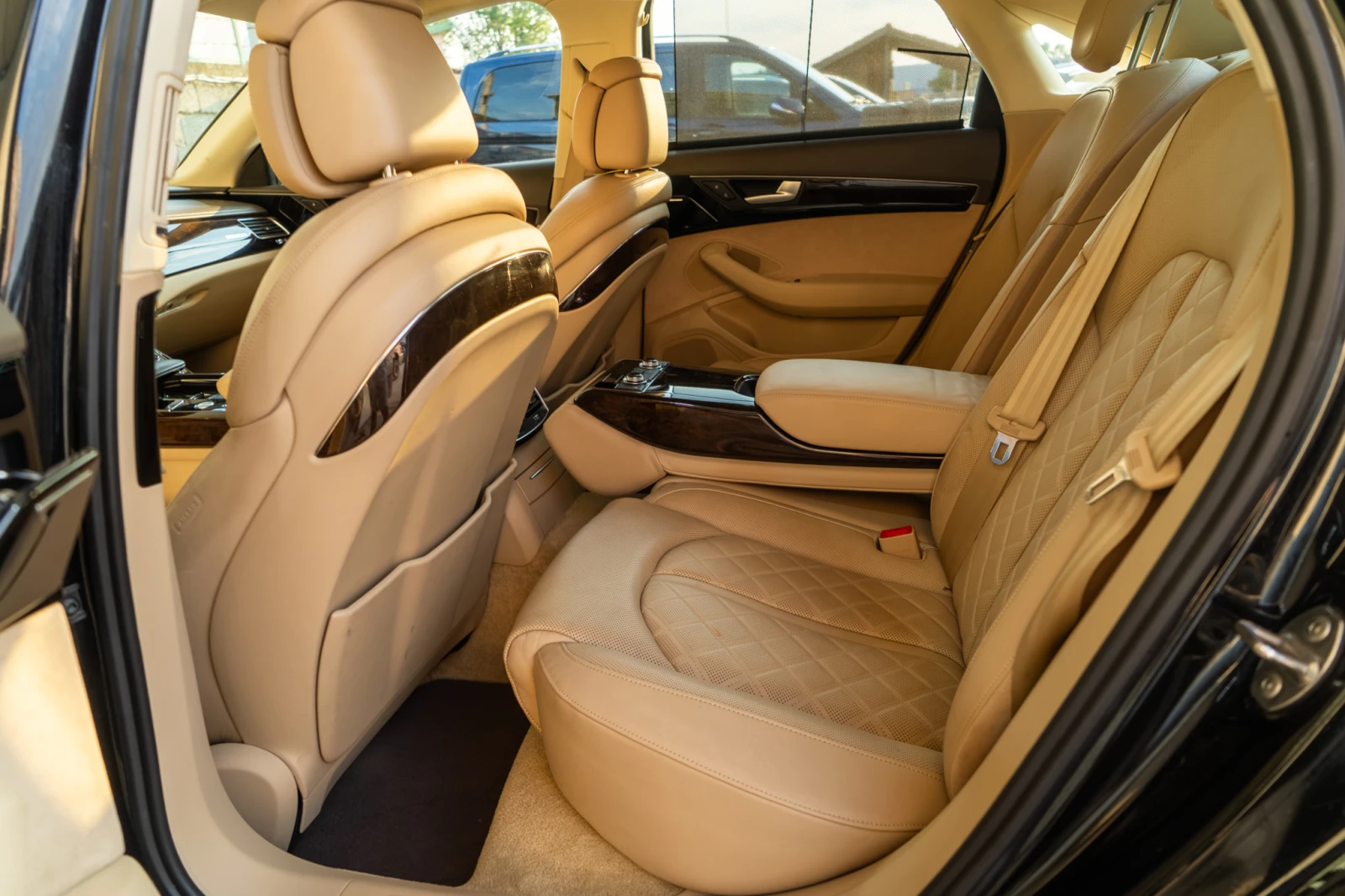 Audi A8 3.0TDI = QUATTRO = ВАКУУМ = ГАРАНЦИЯ = ЛИЗИНГ, снимка 8 - Автомобили и джипове - 55601857