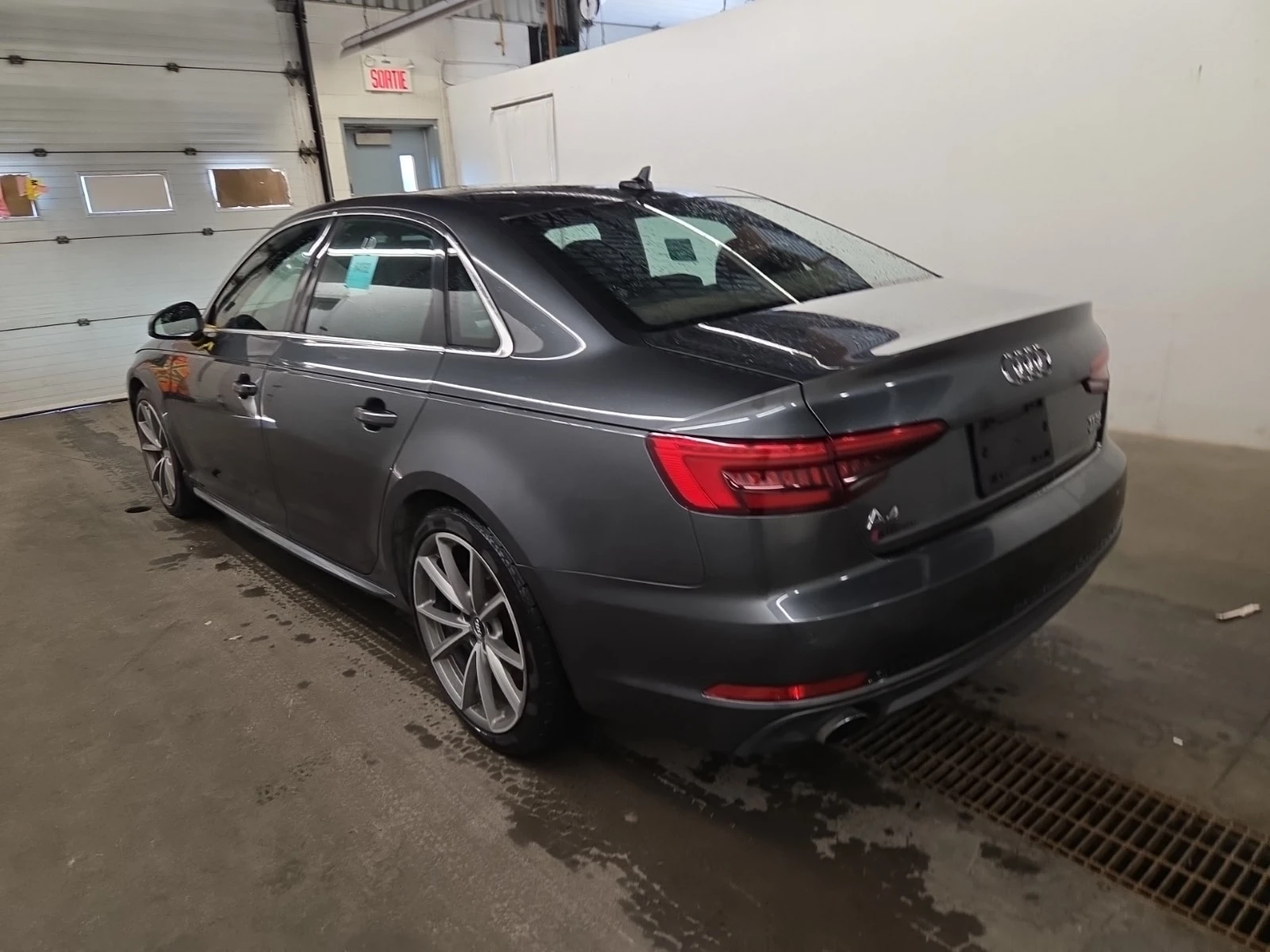 Audi A4 * Progressiv * АВТОКРЕДИТ БЕЗ ПЪРВОНАЧАЛНА ВНОСКА, снимка 5 - Автомобили и джипове - 55818070