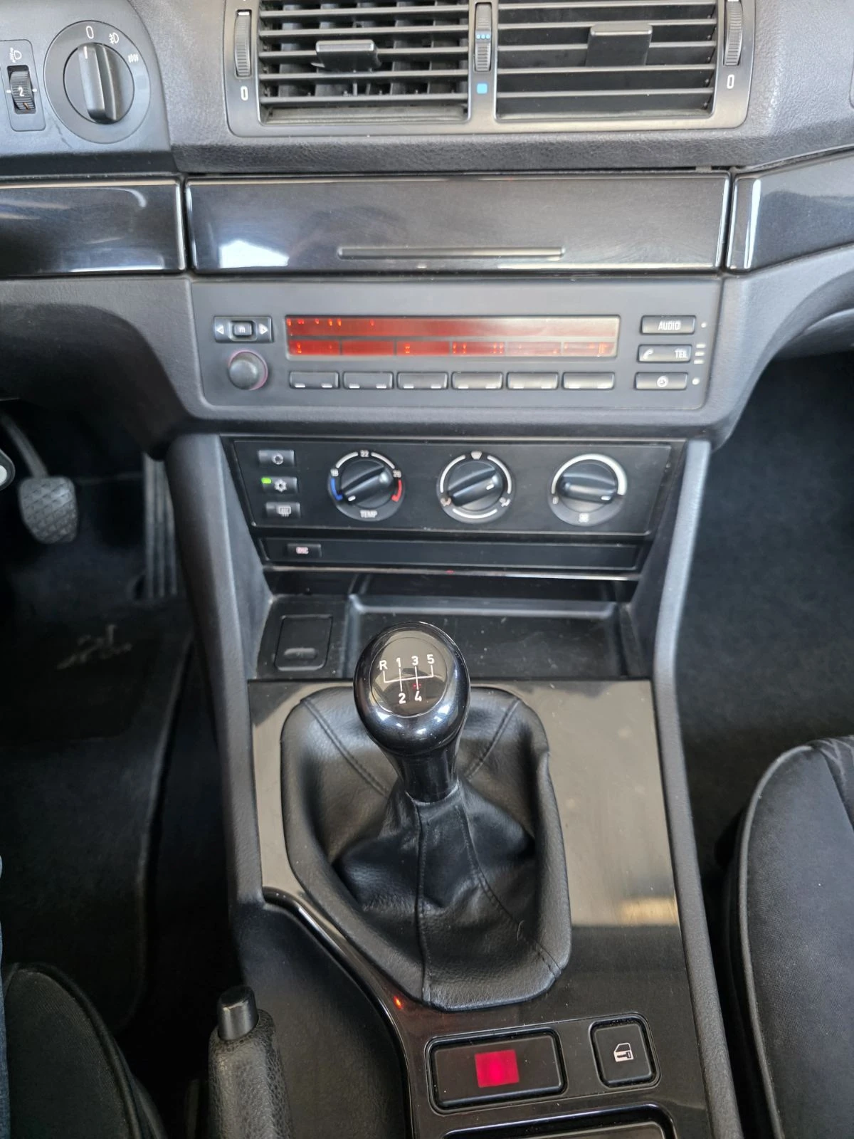 BMW 525 TDI, снимка 15 - Автомобили и джипове - 55894944