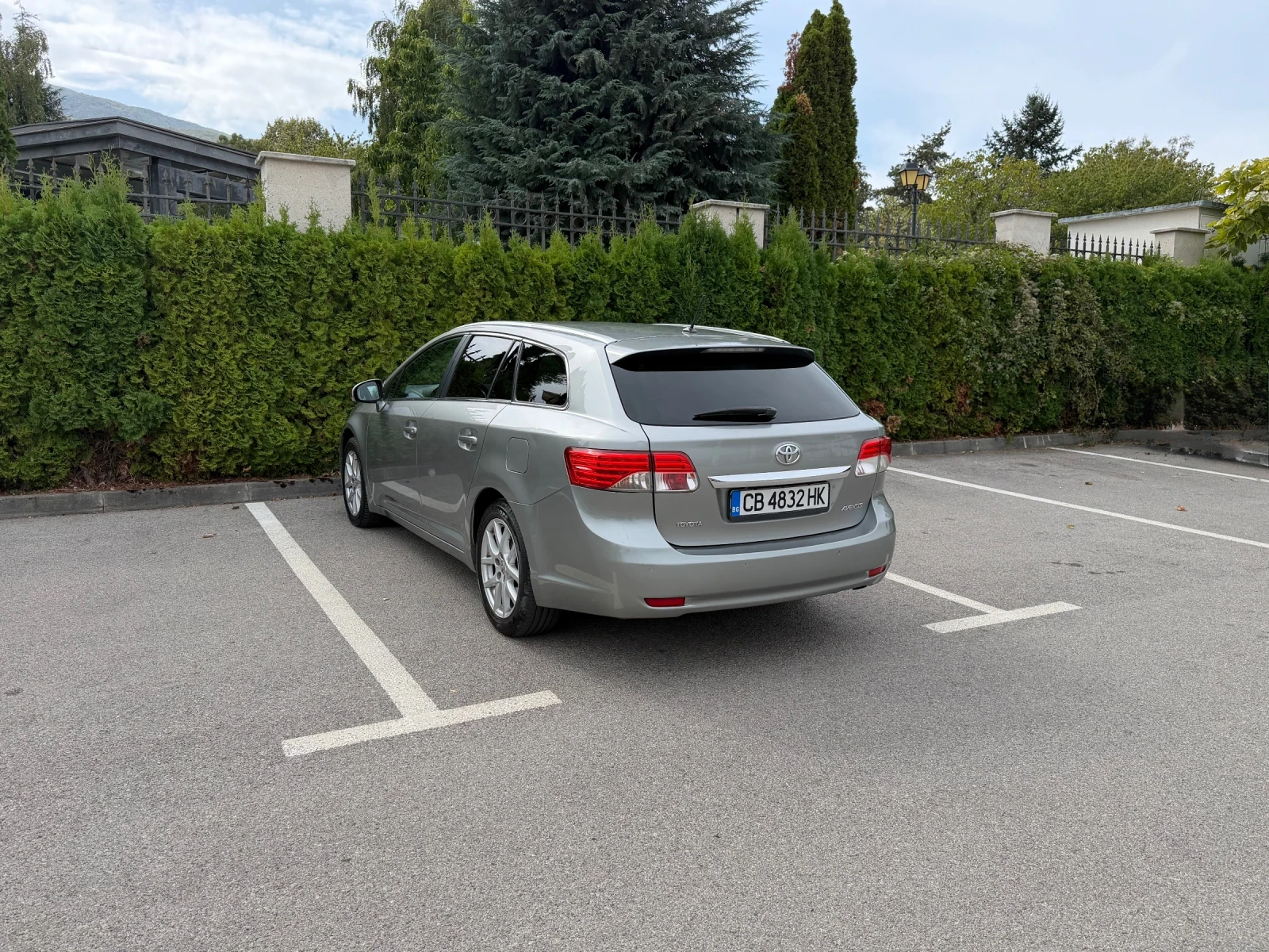 Toyota Avensis 2.2D, снимка 6 - Автомобили и джипове - 56259091