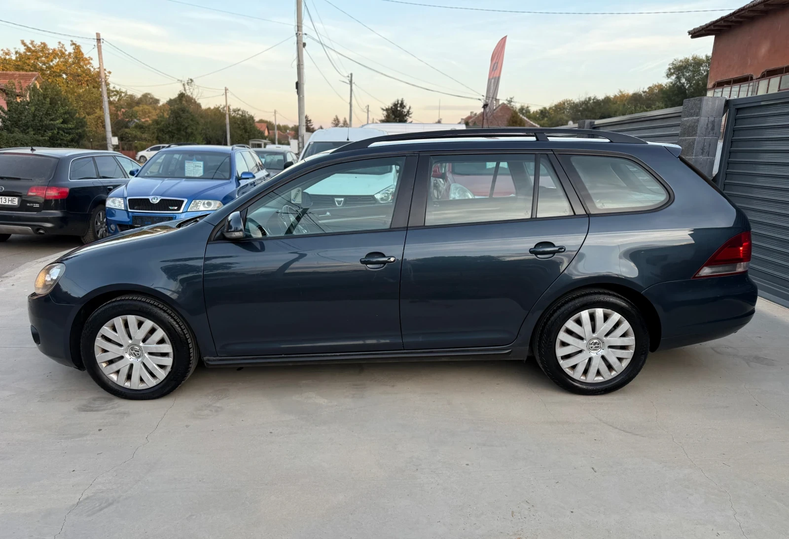 VW Golf, снимка 2 - Автомобили и джипове - 56431311