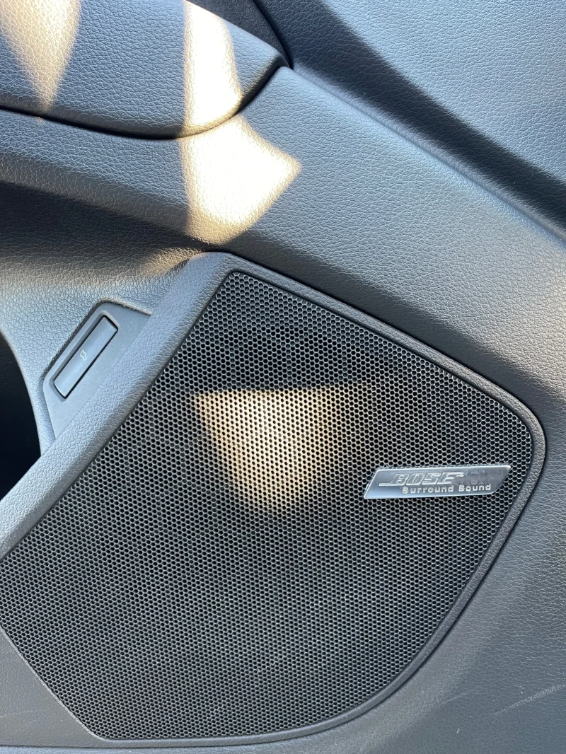 Audi Q7 3.0TDI 3xS-line SideAssist Ambient BOSE като нова, снимка 10 - Автомобили и джипове - 52440513