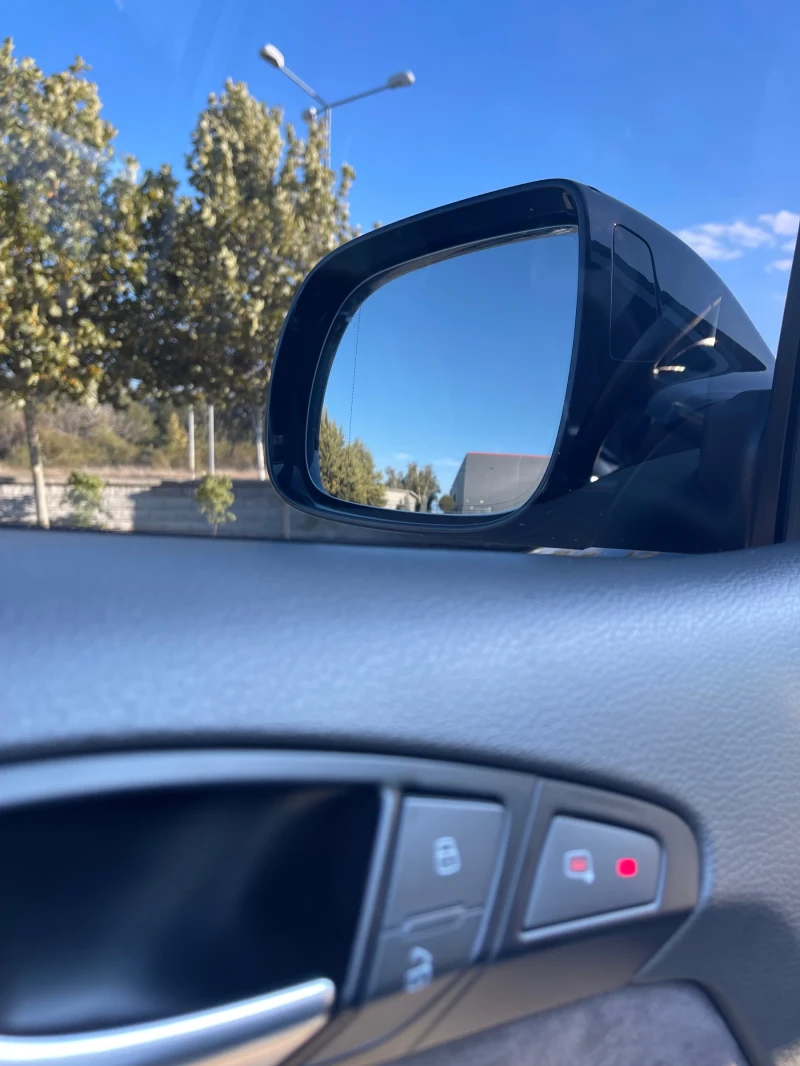 Audi Q7 3.0TDI 3xS-line SideAssist Ambient BOSE като нова, снимка 11 - Автомобили и джипове - 52440513