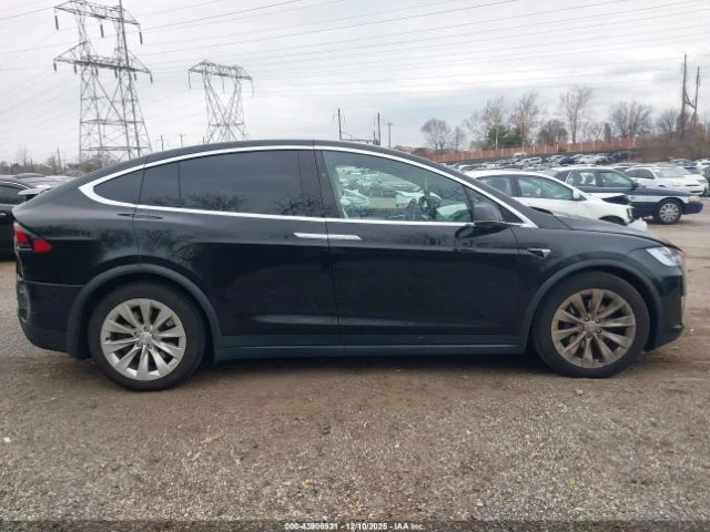 Tesla Model X 75D, снимка 5 - Автомобили и джипове - 55107141