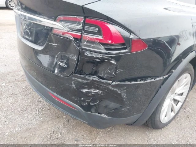 Tesla Model X 75D, снимка 9 - Автомобили и джипове - 55107141