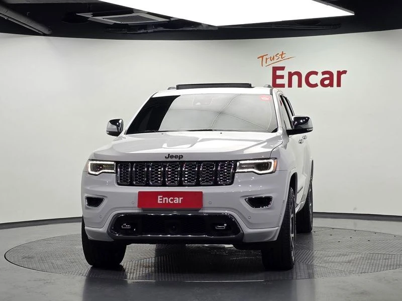 Jeep Cherokee 3.6 Overland| 295к.с., снимка 3 - Автомобили и джипове - 56034345