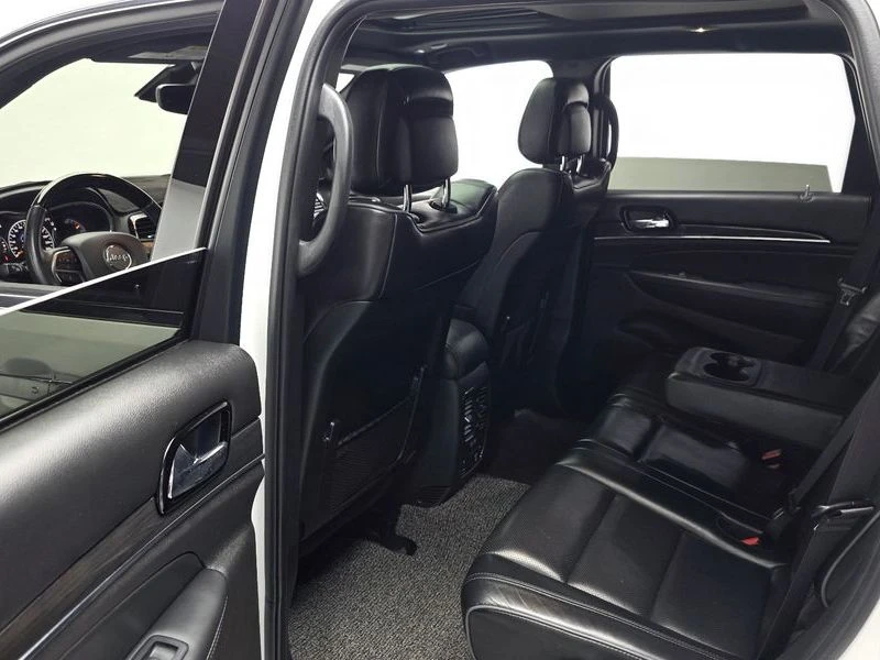 Jeep Cherokee 3.6 Overland| 295к.с., снимка 11 - Автомобили и джипове - 56034345