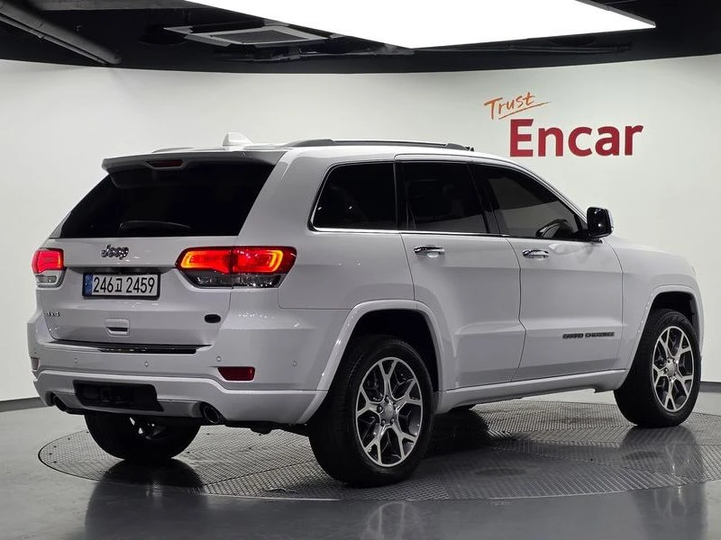 Jeep Cherokee 3.6 Overland| 295к.с., снимка 2 - Автомобили и джипове - 56034345