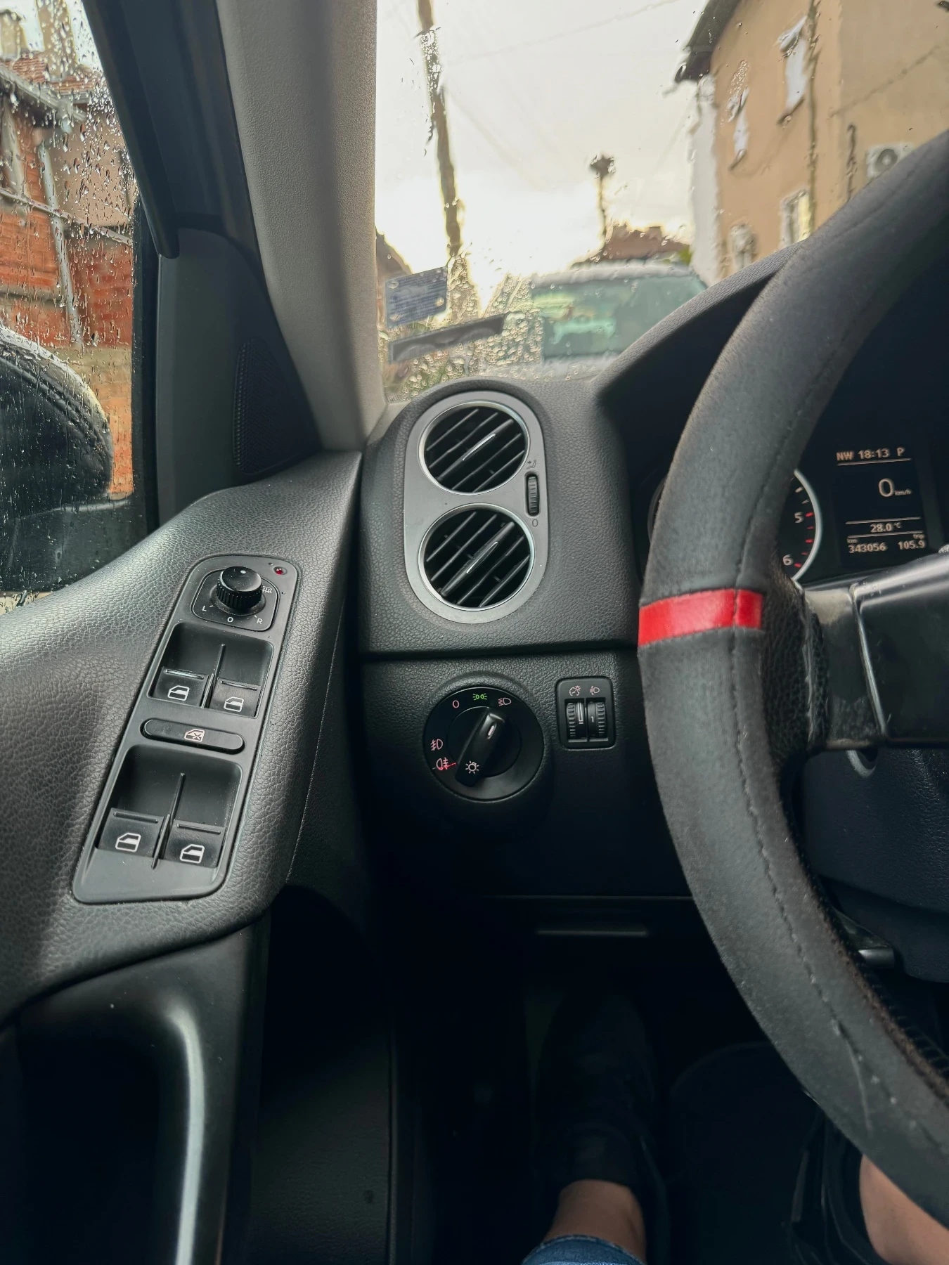 VW Tiguan  - изображение 8