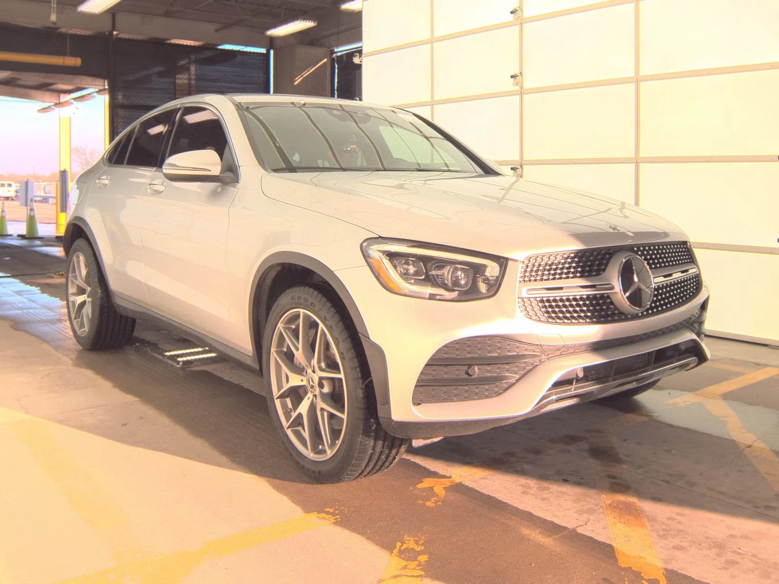 Mercedes-Benz GLC 300 AMG / TOP - изображение 4