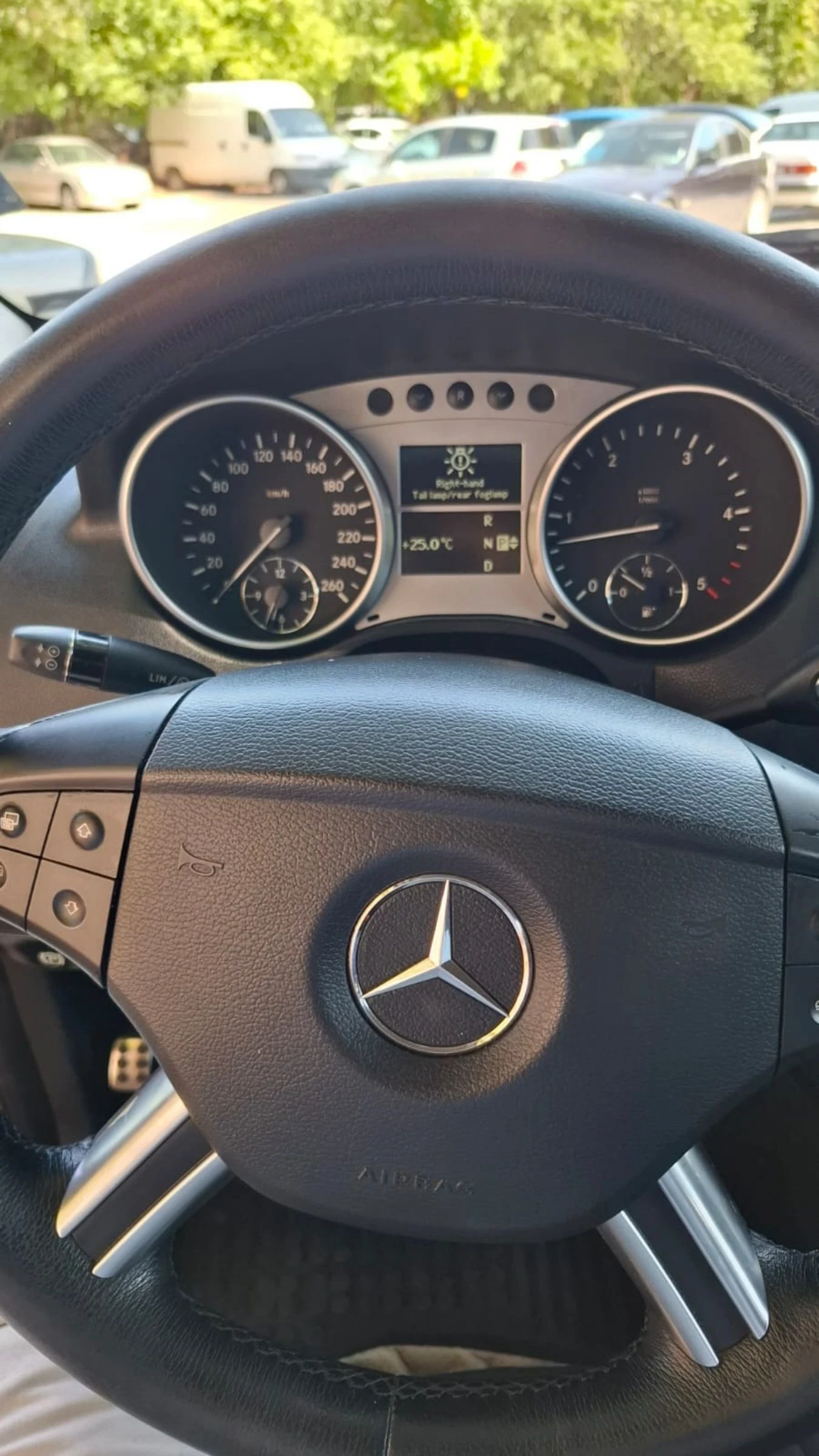 Mercedes-Benz ML 280 Много запазен , снимка 4 - Автомобили и джипове - 54010177