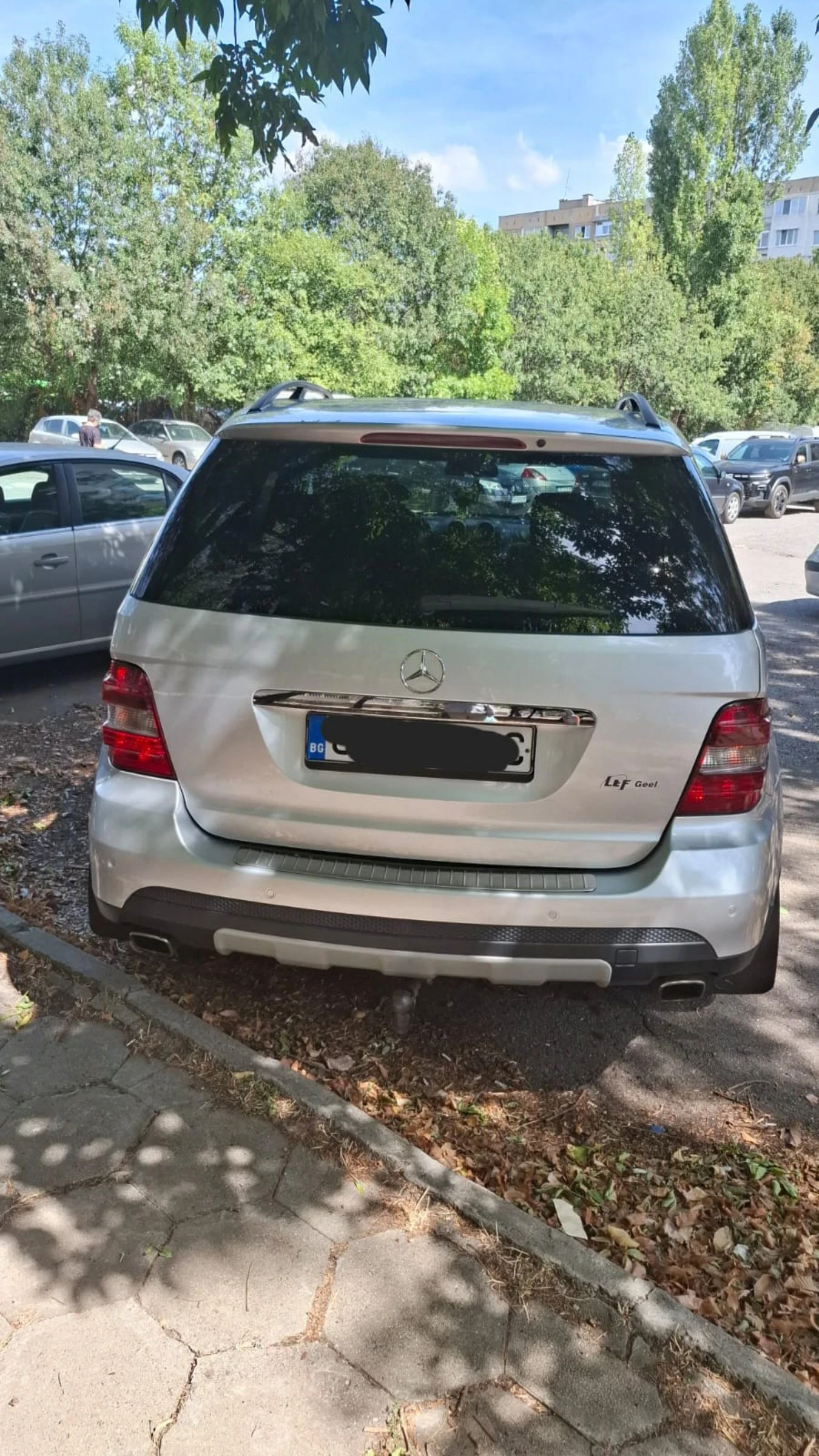 Mercedes-Benz ML 280 Много запазен , снимка 7 - Автомобили и джипове - 54010177