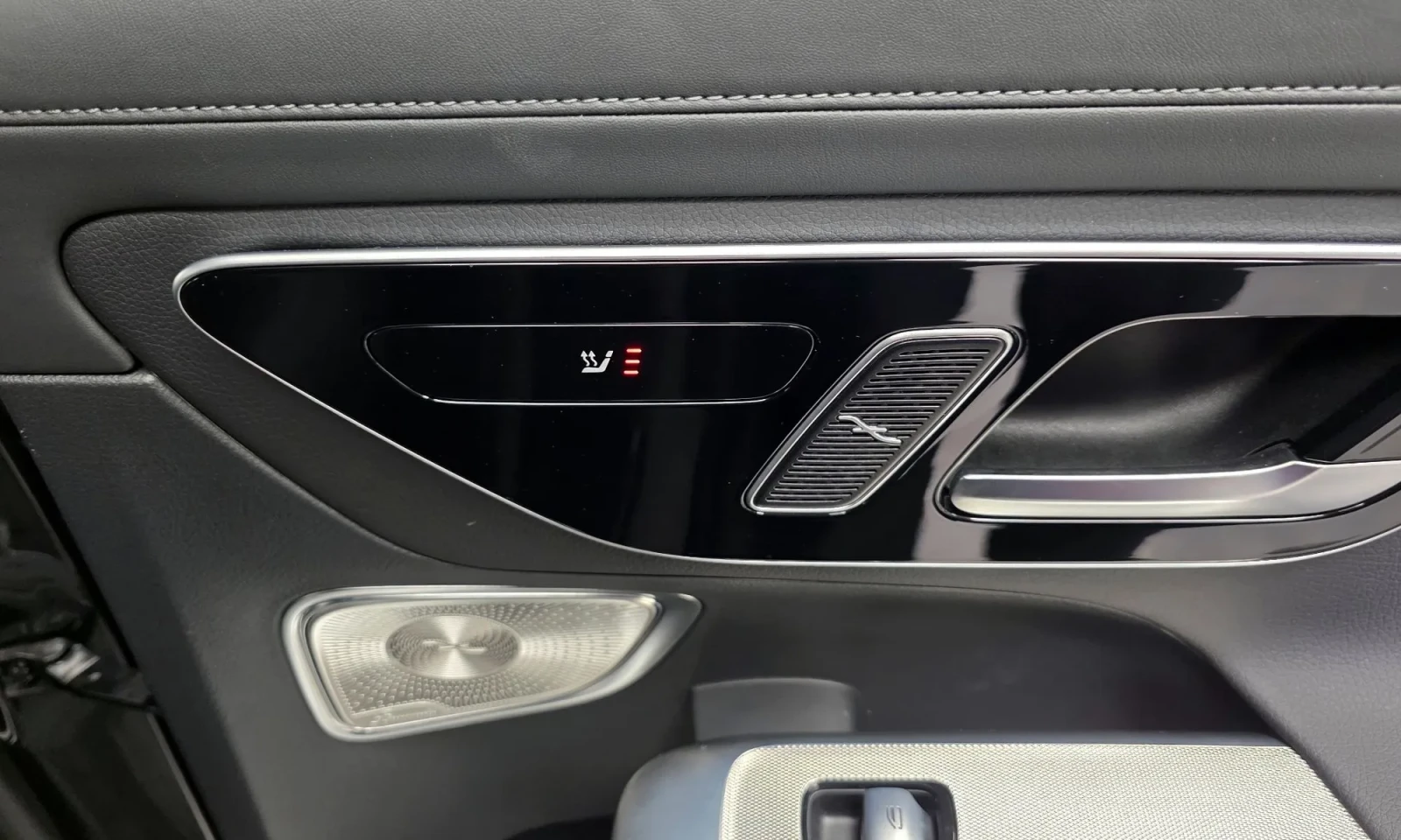 Mercedes-Benz GLC 300 2024* AMG PK* HEAD-UP* 360* DISTRONIK* ������ ���� | Mobile.bg � ����������� 15