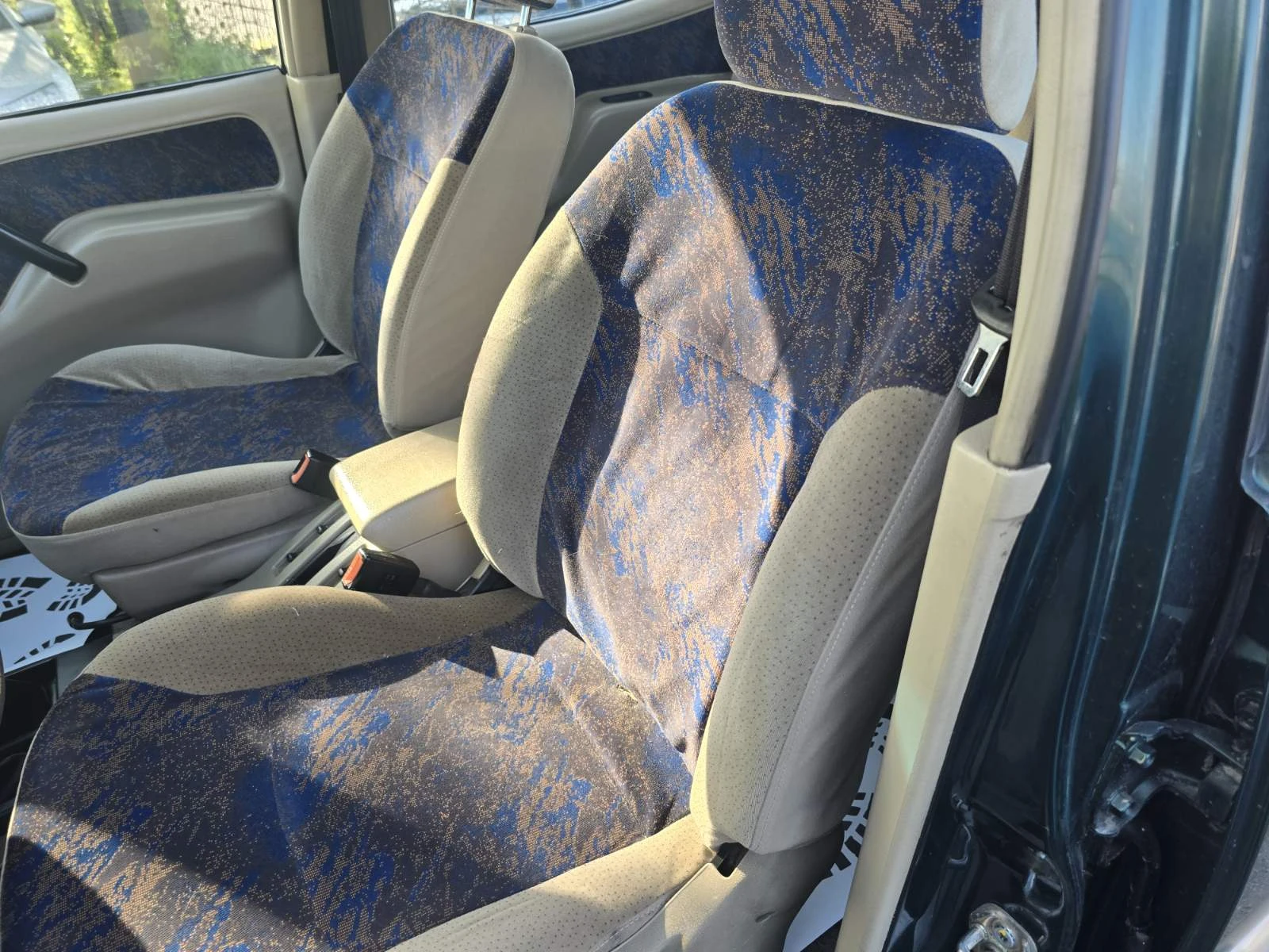 Nissan Terrano 2.7tdi/4x4/7места/klima, снимка 10 - Автомобили и джипове - 54510910