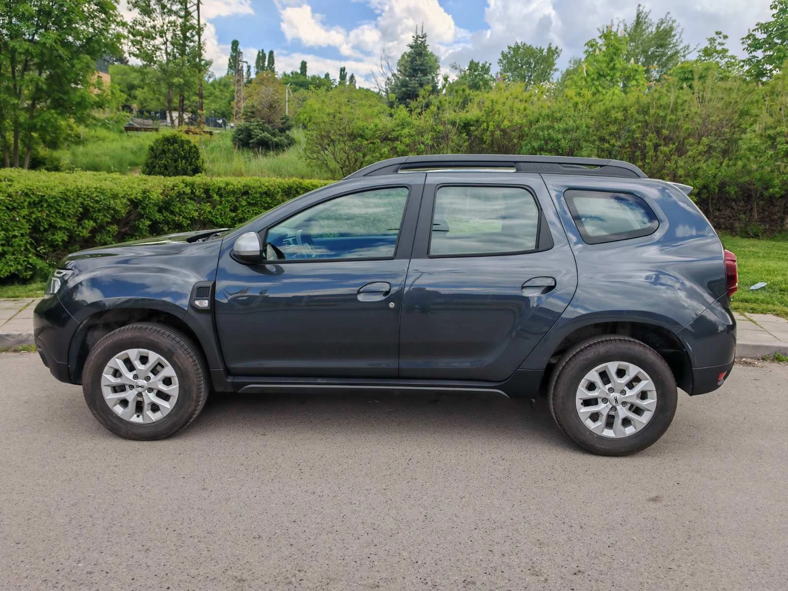 Dacia Duster 1999Евро за получаване, 1.0TCe EcoG ГАЗ, снимка 8 - Автомобили и джипове - 54588165