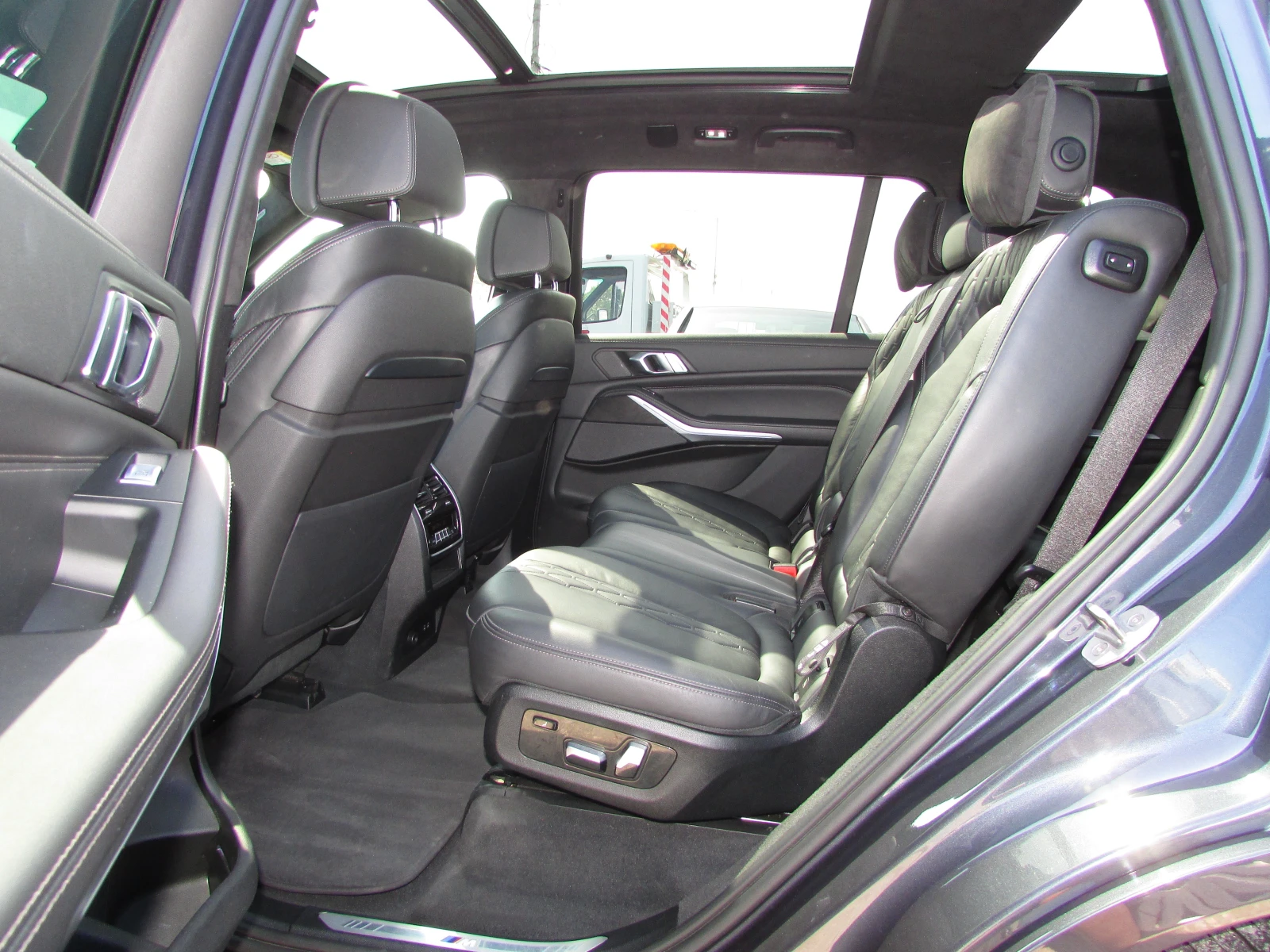 BMW X7 3.0d xDrive EU6D, снимка 9 - Автомобили и джипове - 54798412