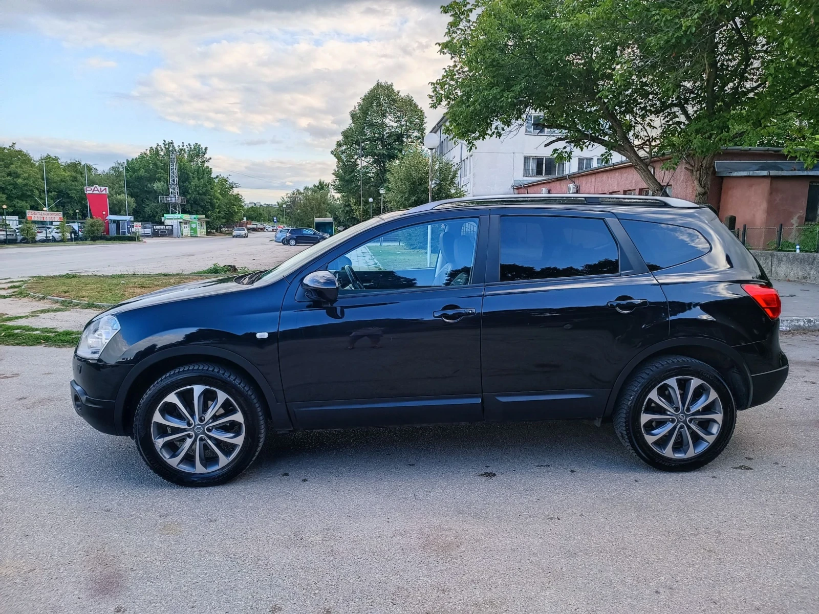 Nissan Qashqai 2.0i-141��-���������-�����-6��-7�-KEYLESS | Mobile.bg � ����������� 7