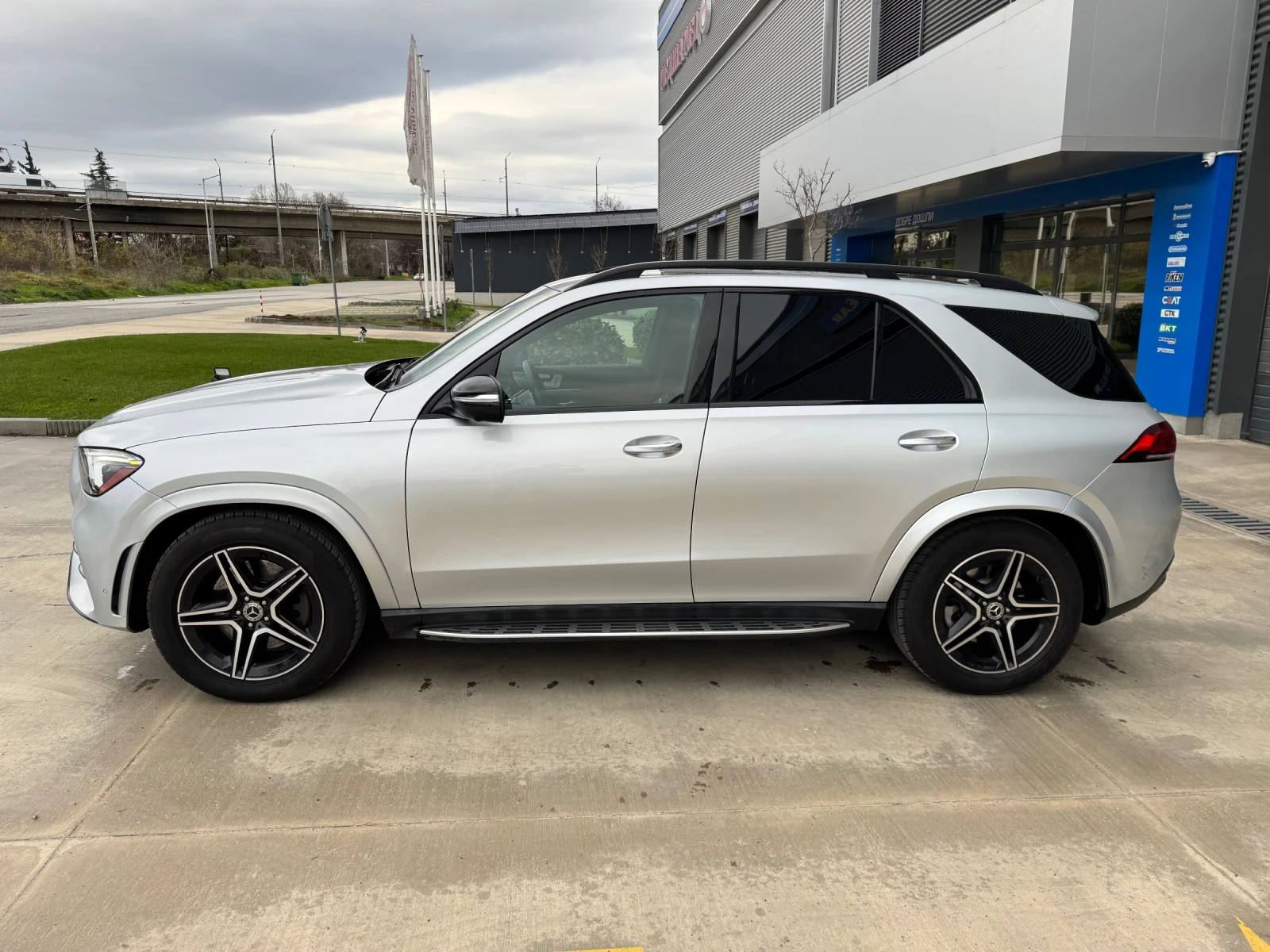 Mercedes-Benz GLE 450 AMG 4matic night package, снимка 2 - Автомобили и джипове - 55873079