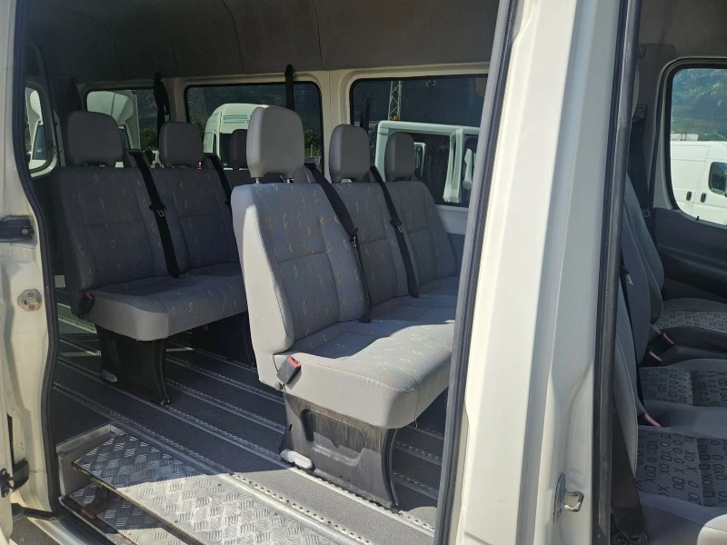 VW Crafter 2.5TDi. 8+ 1 места.Макси база, снимка 8 - Бусове и автобуси - 45903129