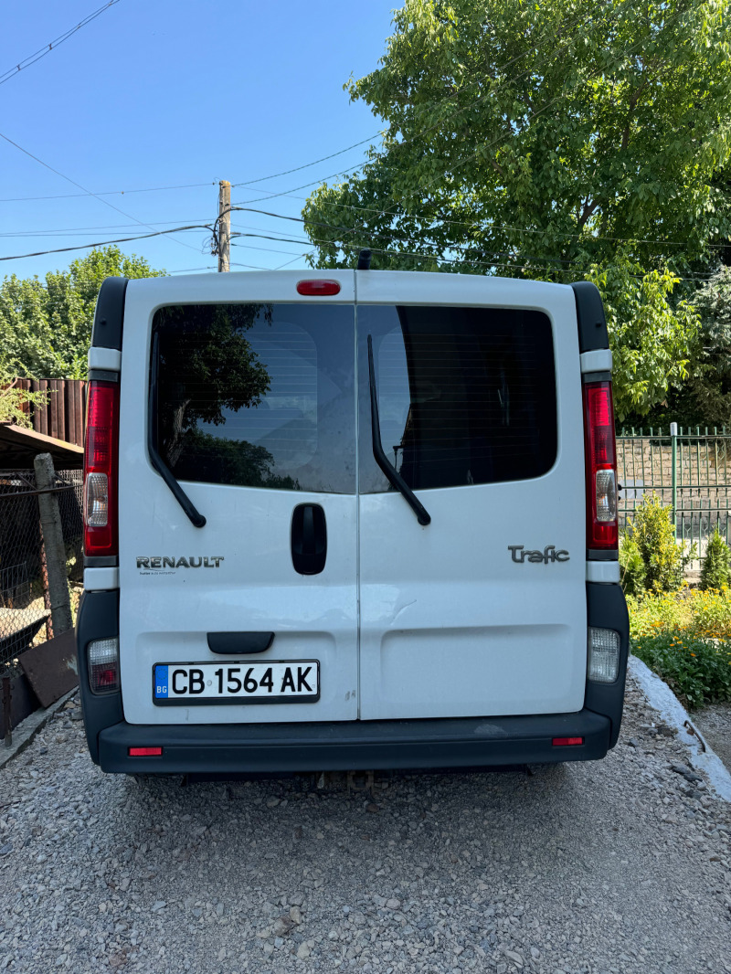 Renault Trafic 2.0 dci 115, снимка 2 - Бусове и автобуси - 46574103