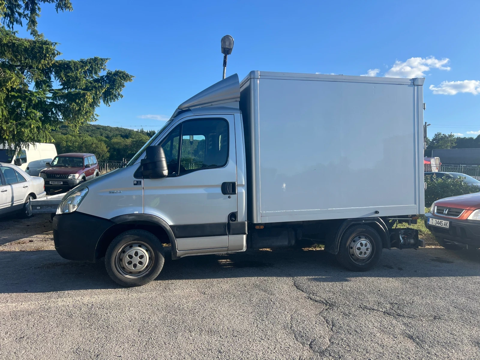 Iveco Daily, снимка 2 - Бусове и автобуси - 55532394
