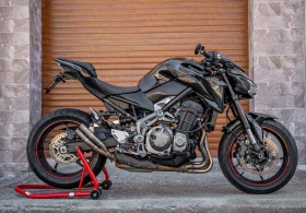 ������ Kawasaki 900
