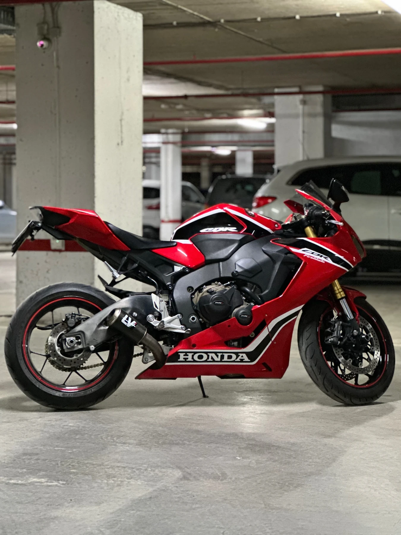 Honda Cbr SC77 Fireblade - изображение 2