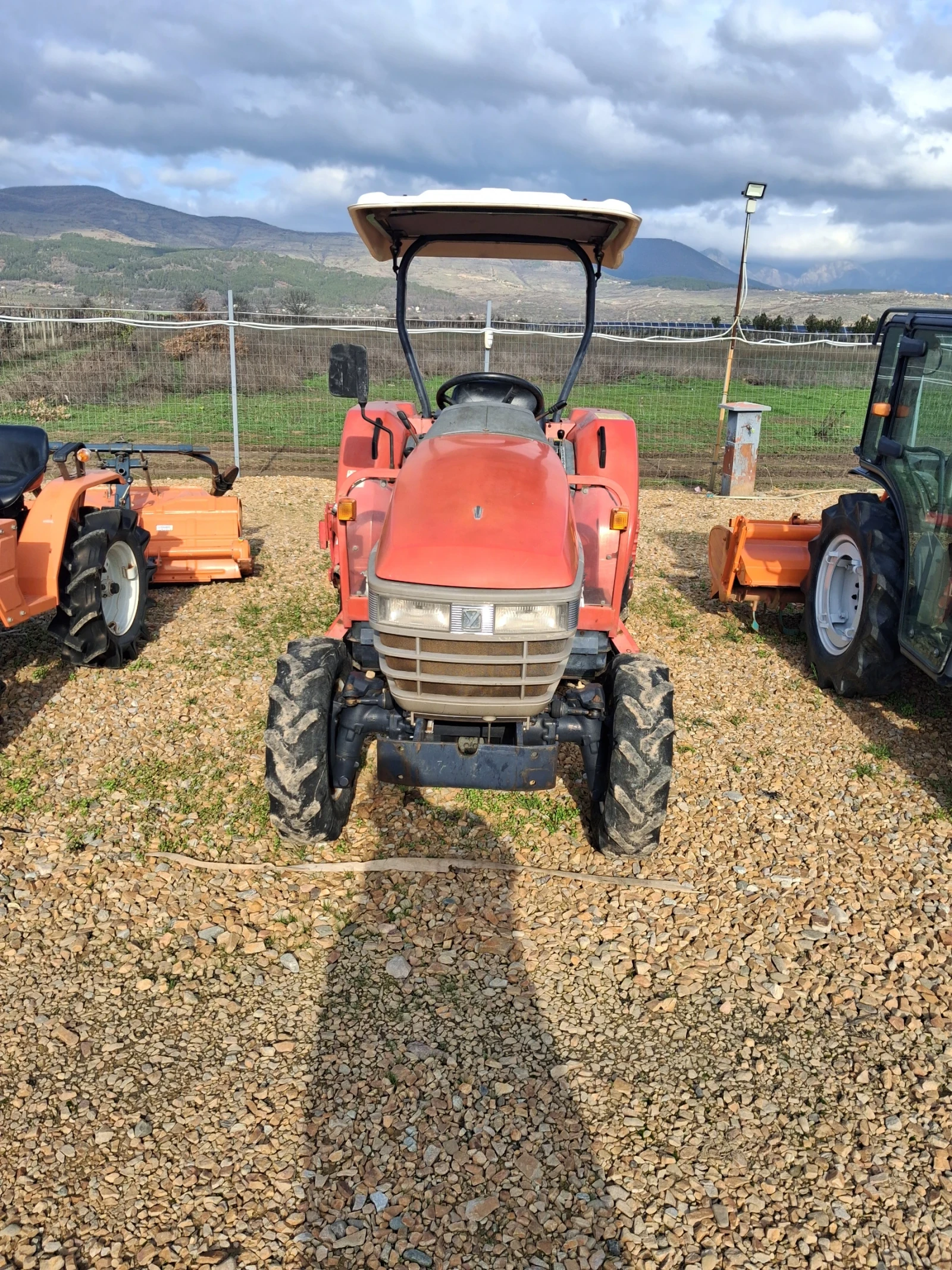 Трактор Kubota скайтрак  - изображение 2