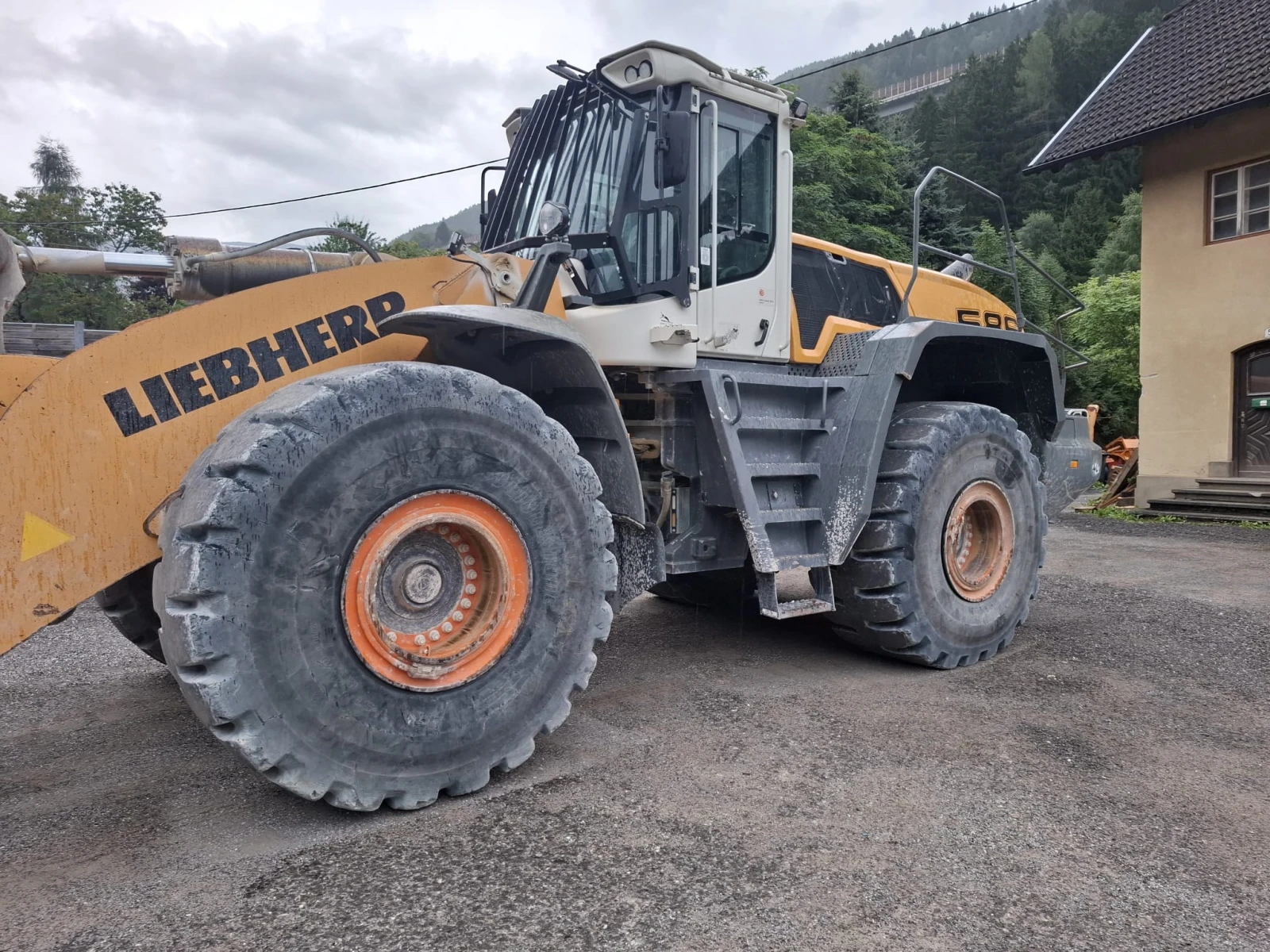 Челен товарач Liebherr 1586-37 Тона, Внос, ,  - изображение 6