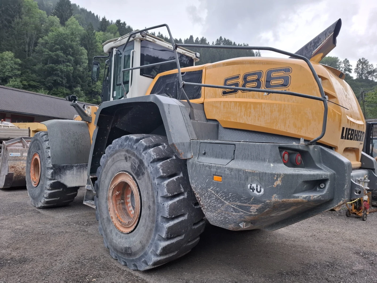Челен товарач Liebherr 1586-37 Тона, Внос, ,  - изображение 3