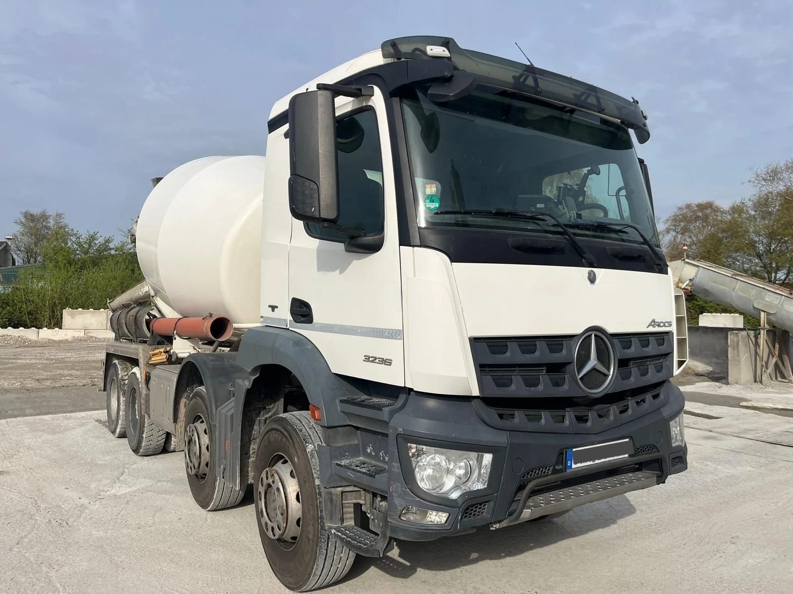 Бетон миксер Mercedes 3236  AROCS, снимка 3 - Индустриална техника - 54264535