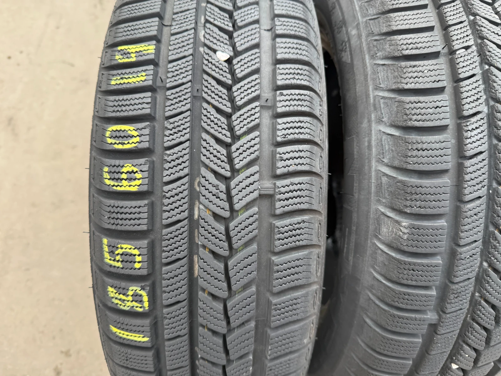 Гуми Зимни 185/60R14, снимка 4 - Гуми и джанти - 53932108